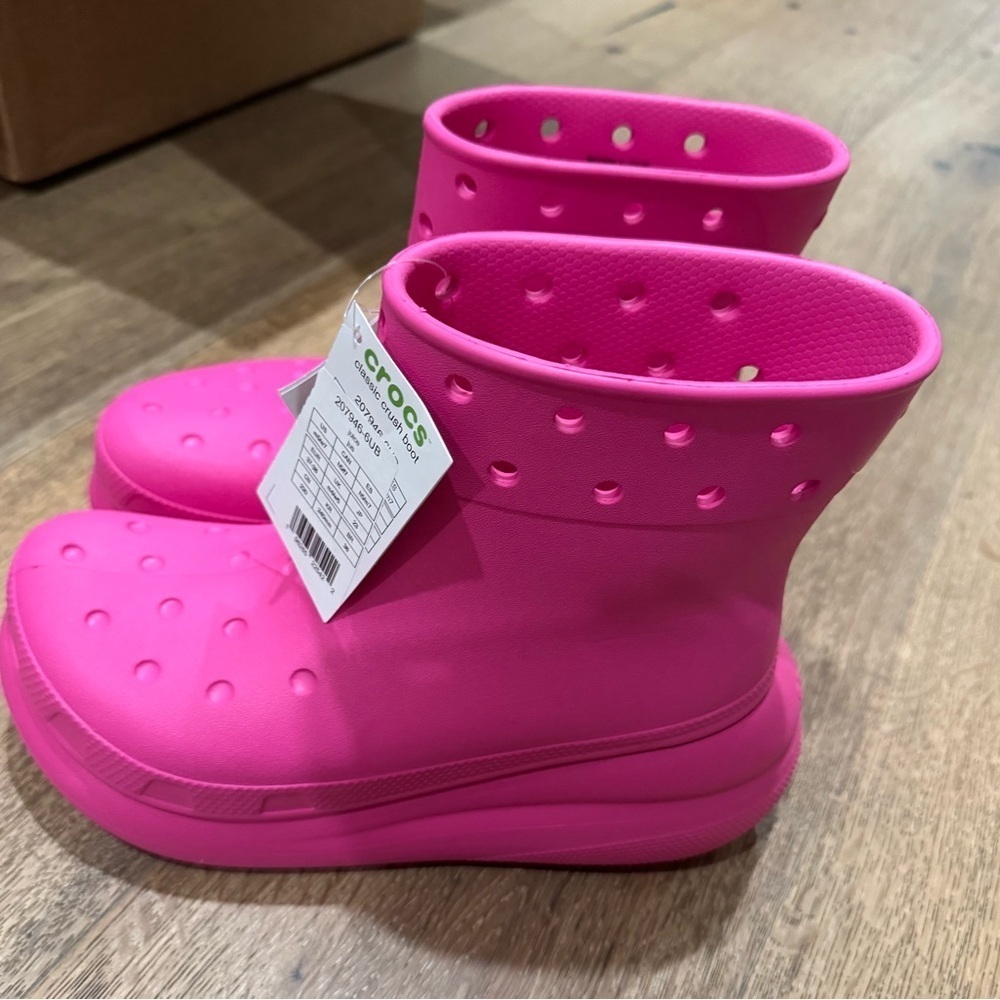 BNWT CROCS Crush Platform Waterproof Boots $80 pink - Picture 2 of 9